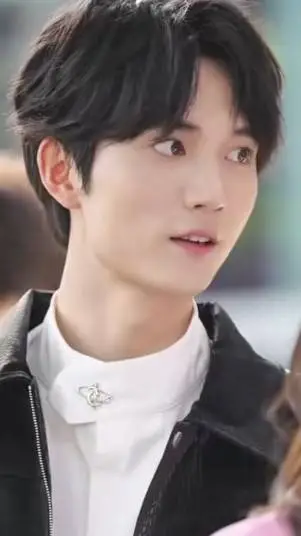 ai character: Kim Jun-hyung🔥❤️‍🩹 background