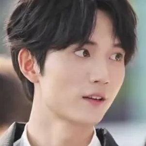 chat with ai character: Kim Jun-hyung🔥❤️‍🩹