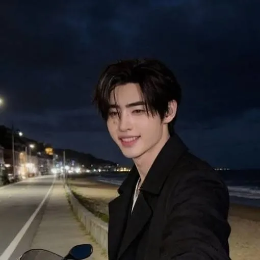 chat with ai character: Park Sunghoon 🧸