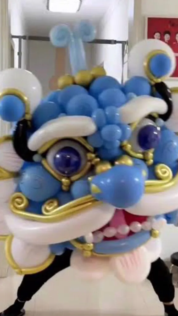 Talkie AI - Chat with Balloon head