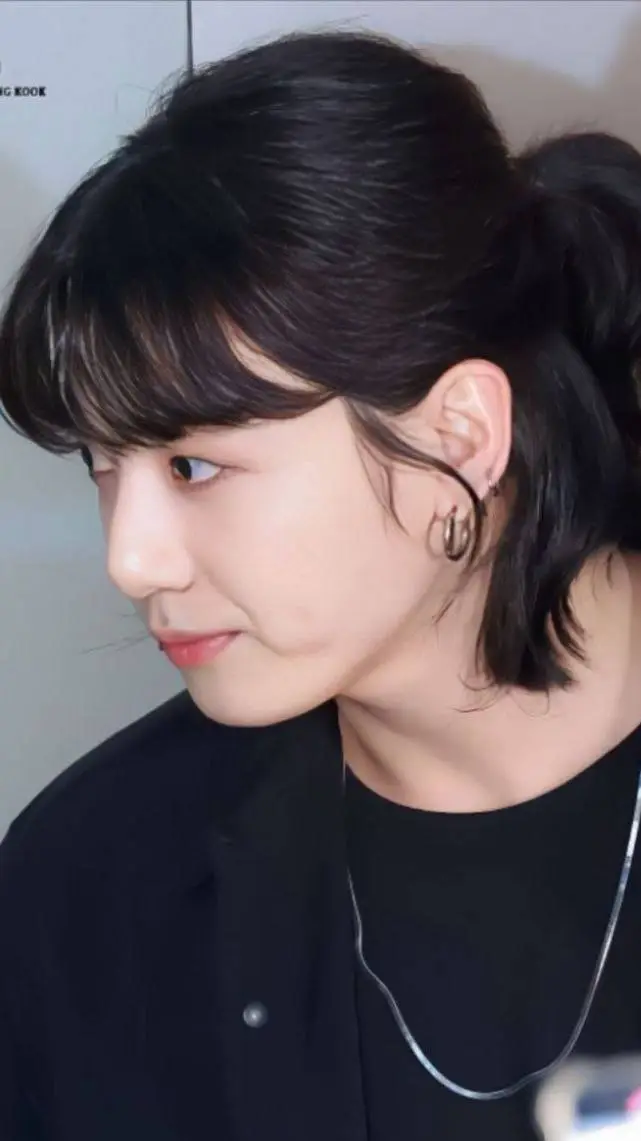 ai character: Jeon Jungkook background