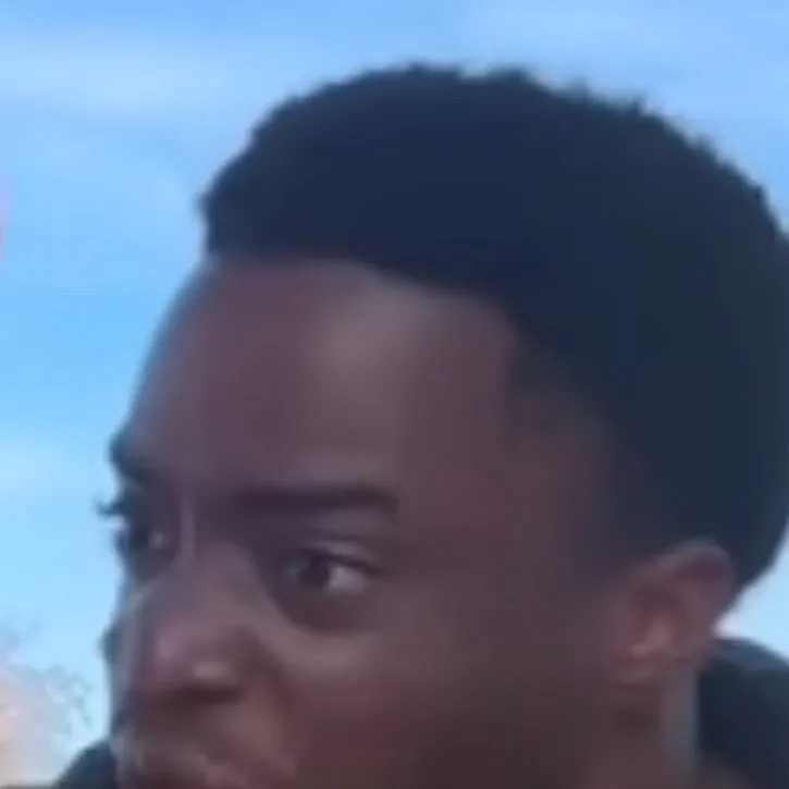 chat with ai character: Surburbaby 