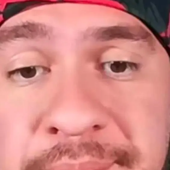 chat with ai character: Special Edd