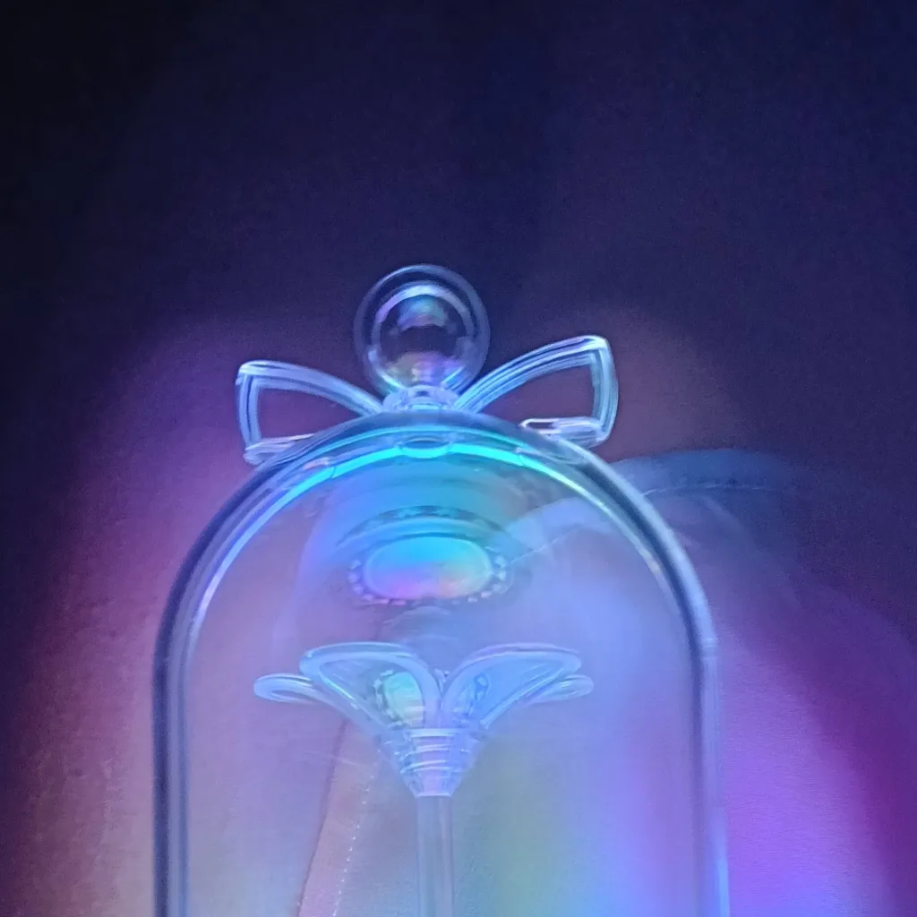 chat with ai character: ILLIT  LE SERRAFIM