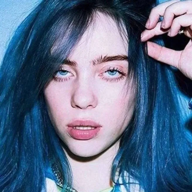 chat with ai character: Billie Eilish 