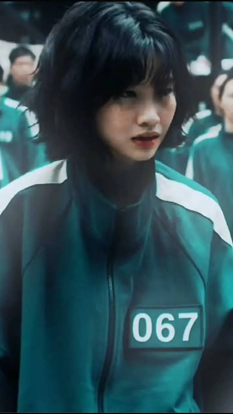 ai character: Kang sae byeok  background