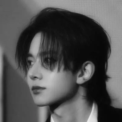 chat with ai character: Heeseung~