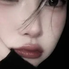 chat with ai character: Lilian