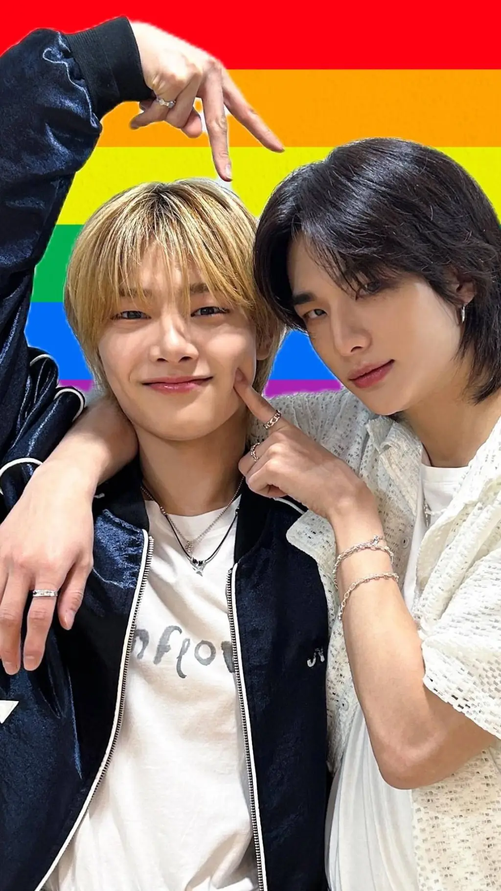ai character: Hyunjin 🏳‍🌈🇰🇷 background