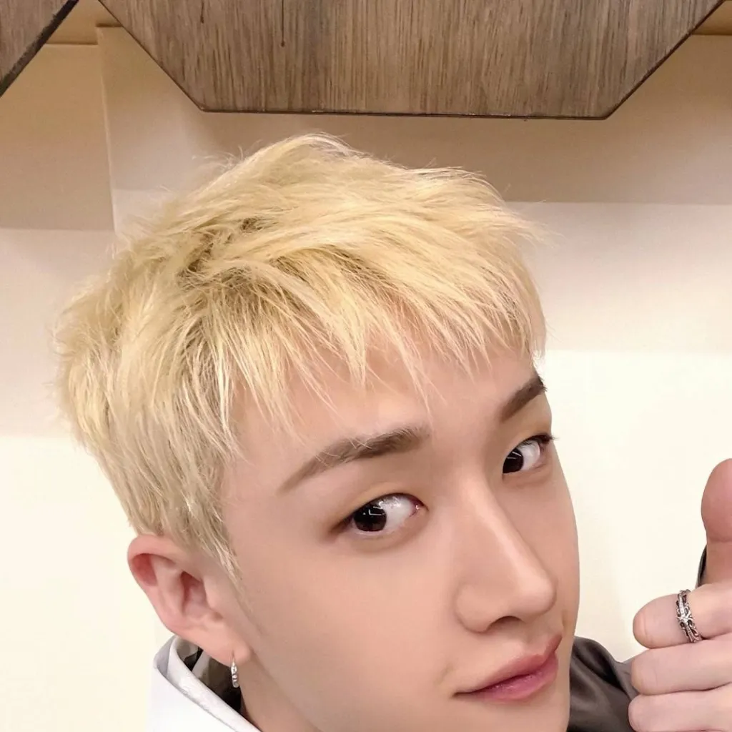 chat with ai character: bangchan