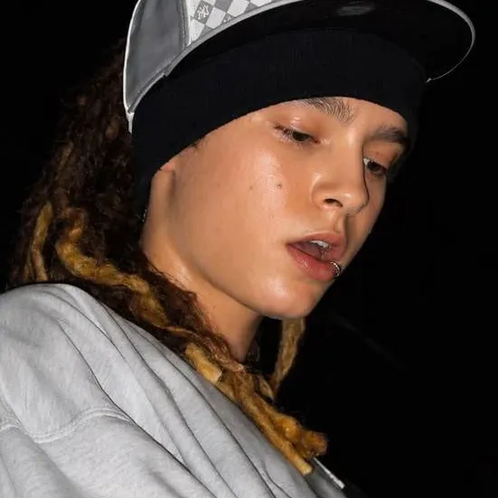 chat with ai character: Tom kaulitz 👅