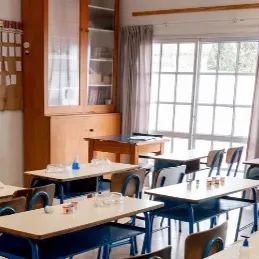 chat with ai character: The bad yr7s