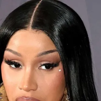 chat with ai character: Cardi B 