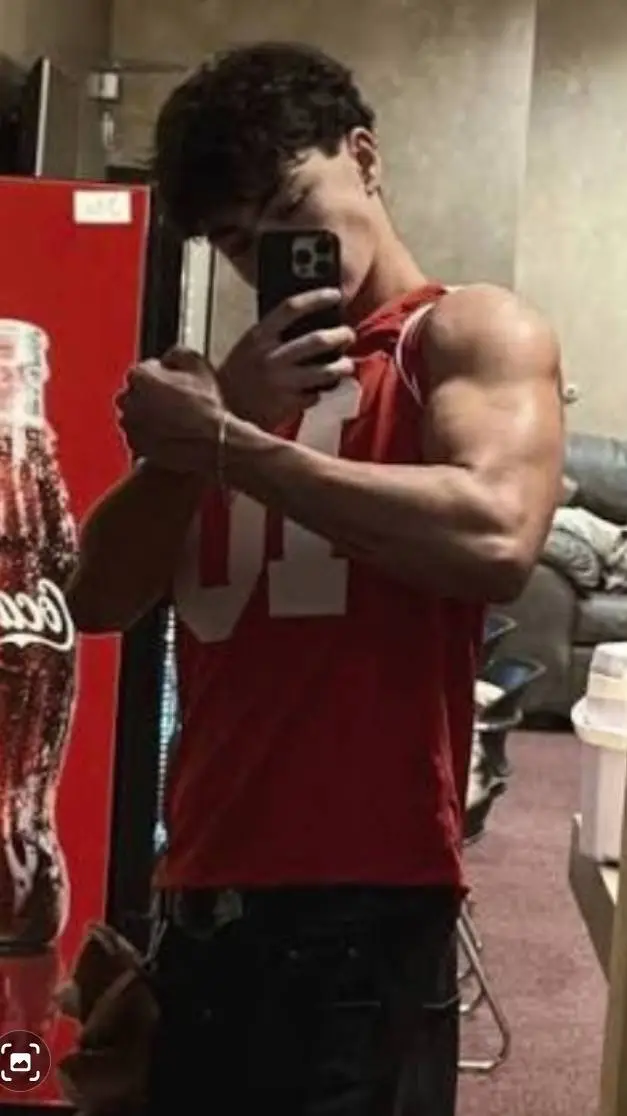 ai character: malachi barton  background