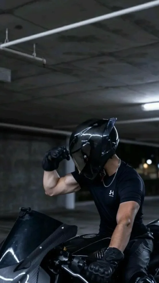 Talkie AI - Chat with Childhood friend 