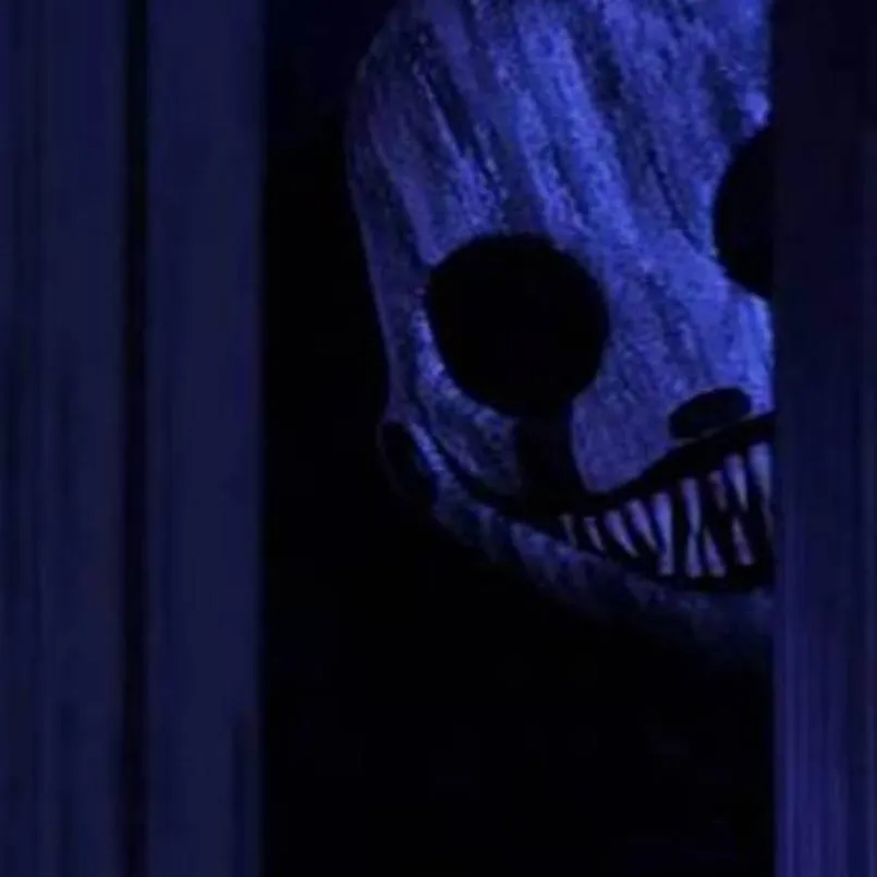 chat with ai character: 🖤Echo☠️