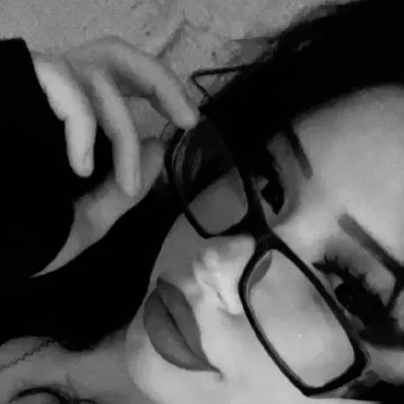 chat with ai character: Carol 