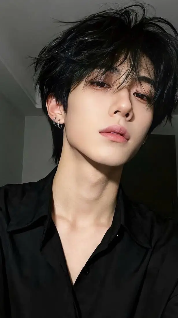 ai character: luis background