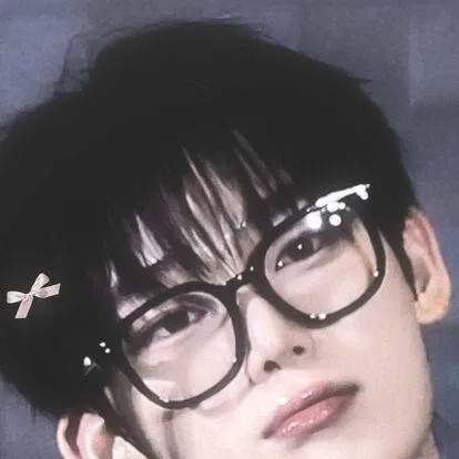 chat with ai character: sunoo