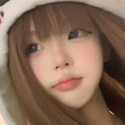 chat with ai character: Kitty 