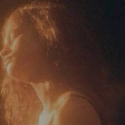 chat with ai character:   *(Rue Bennett)*