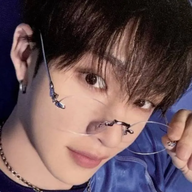 chat with ai character: bangchan 