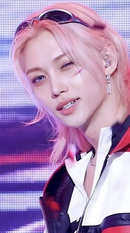 ai character: =⁠_⁠=Félix=⁠_⁠= background