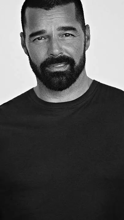 Talkie AI - Chat with Ricky Martin 