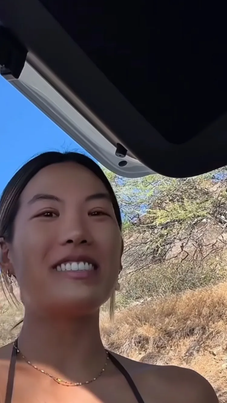 Talkie AI - Chat with Makanalani 