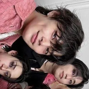 chat with ai character: skz 1800s