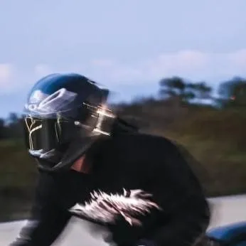 chat with ai character: biker