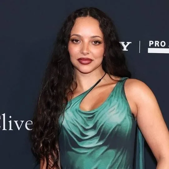 chat with ai character: Jade Thirlwall 