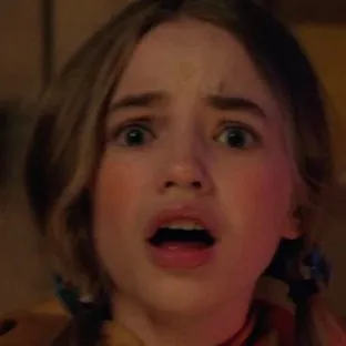 chat with ai character: Holly wheeler