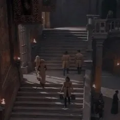 chat with ai character: KingsLanding