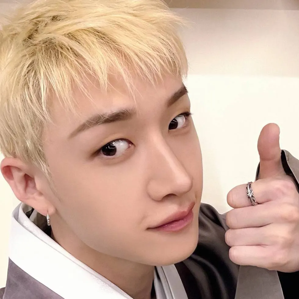 chat with ai character: Channie