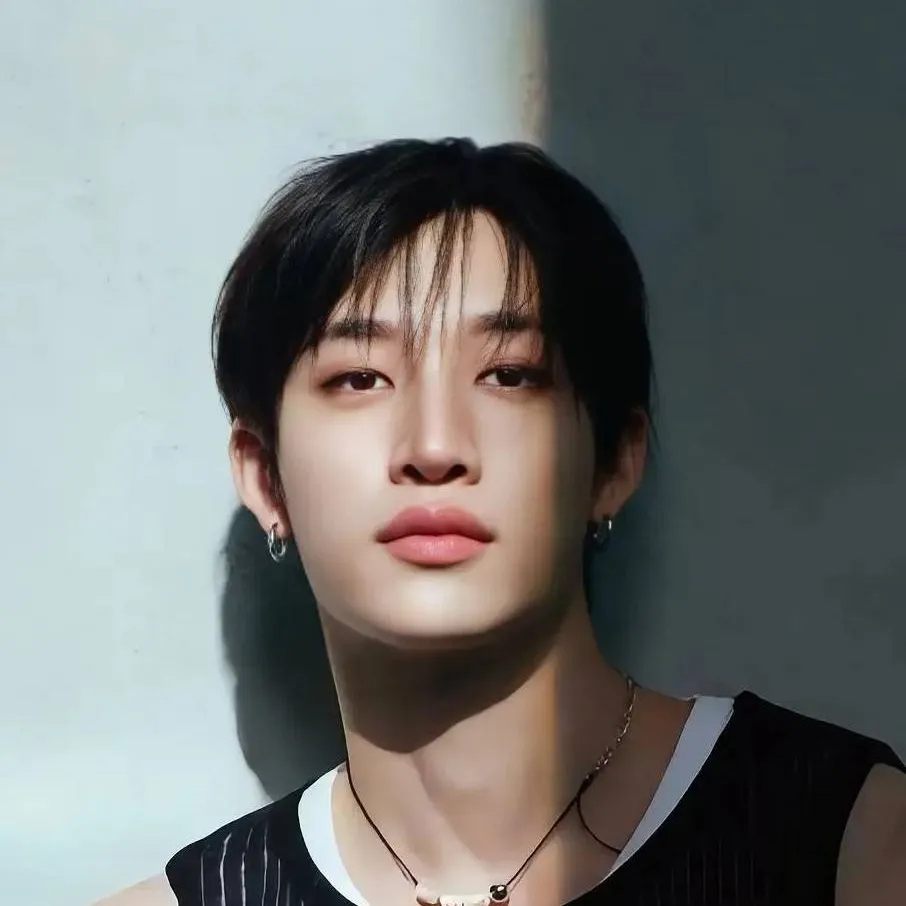 chat with ai character: BangChan 