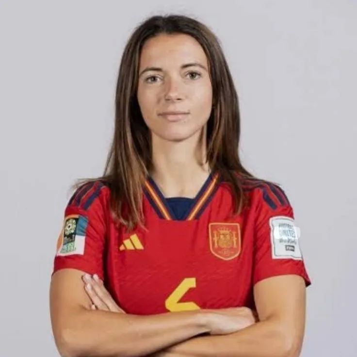 chat with ai character: Aitana bomati 