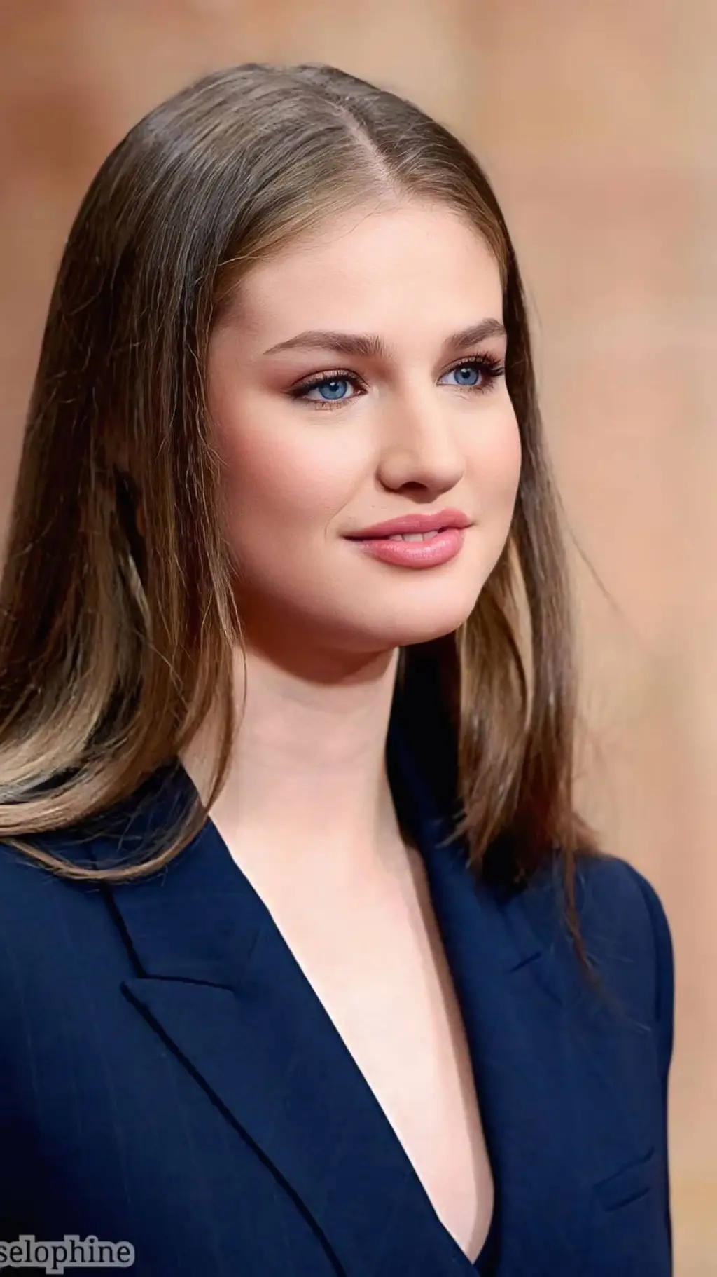 ai character: Vasalla Leonor background