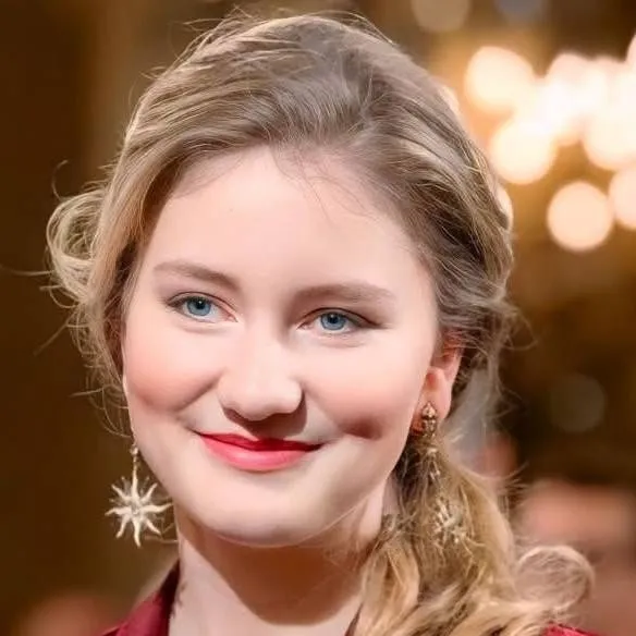 chat with ai character: Princesa