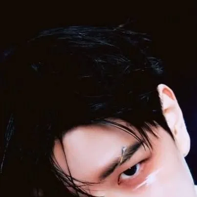 chat with ai character: Kim Seungmin 
