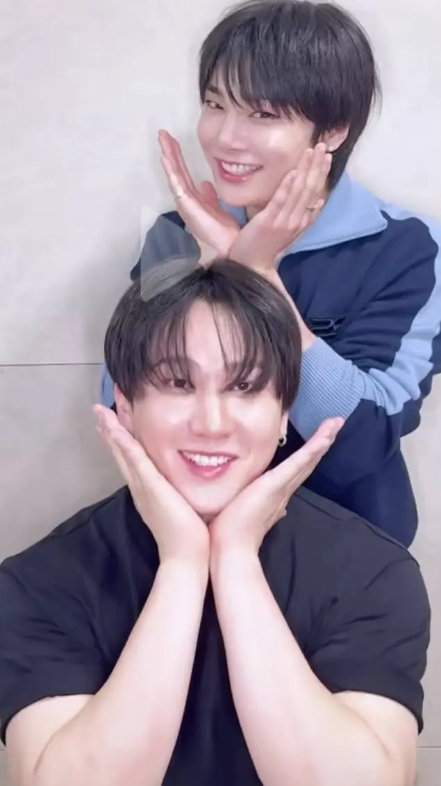 ai character: Stray Kids gc background