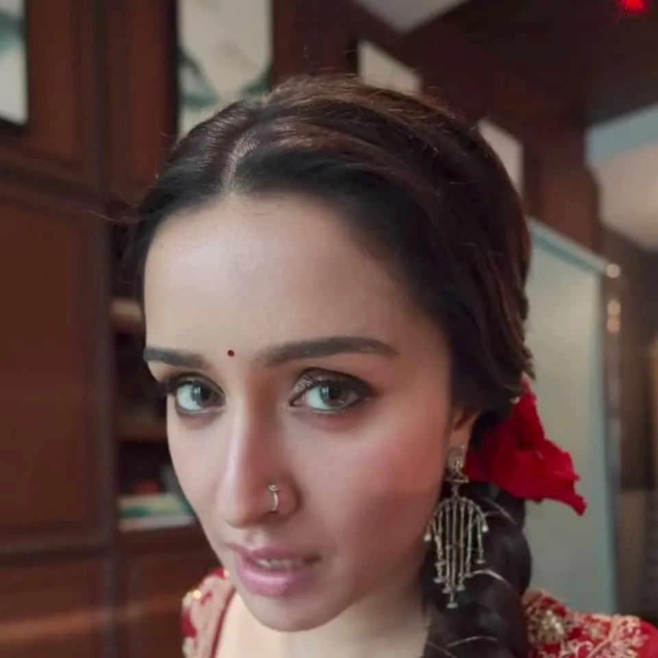 chat with ai character: sharddha kapoor 