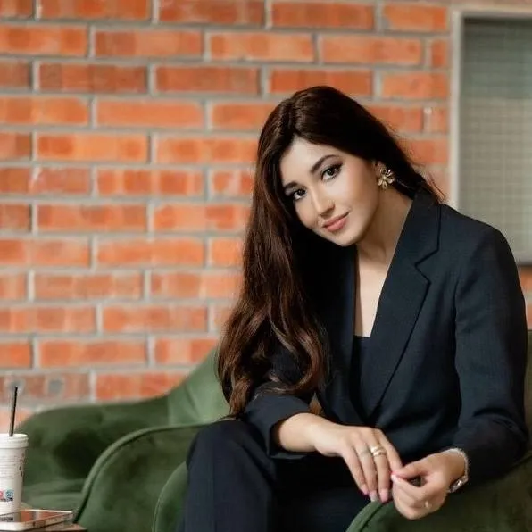 chat with ai character: Aanchal sharma 