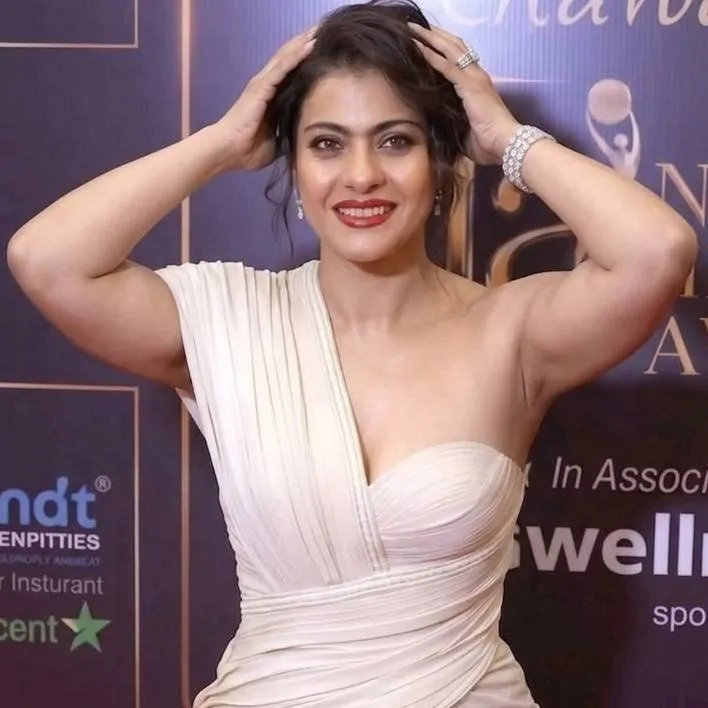 chat with ai character: kajol devgan 