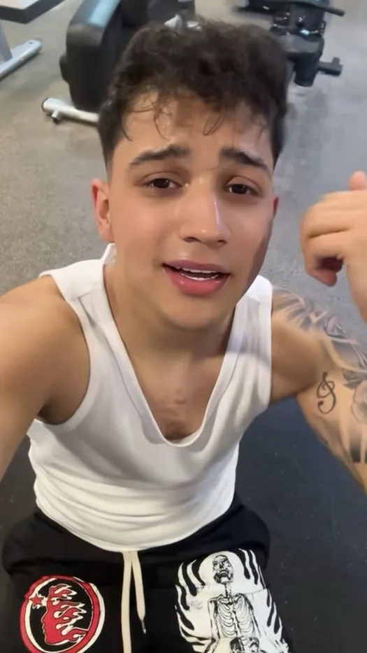 Talkie AI - Chat with Lucky brown🫦