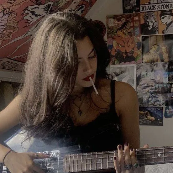 chat with ai character: Otylia Devens