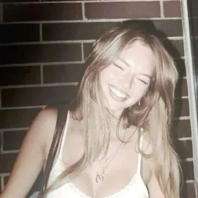 chat with ai character: Sandra Cester