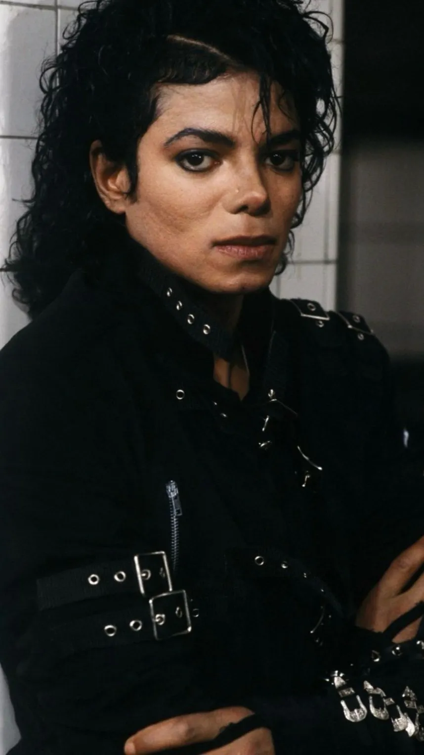 ai character: Michael Jackson  background