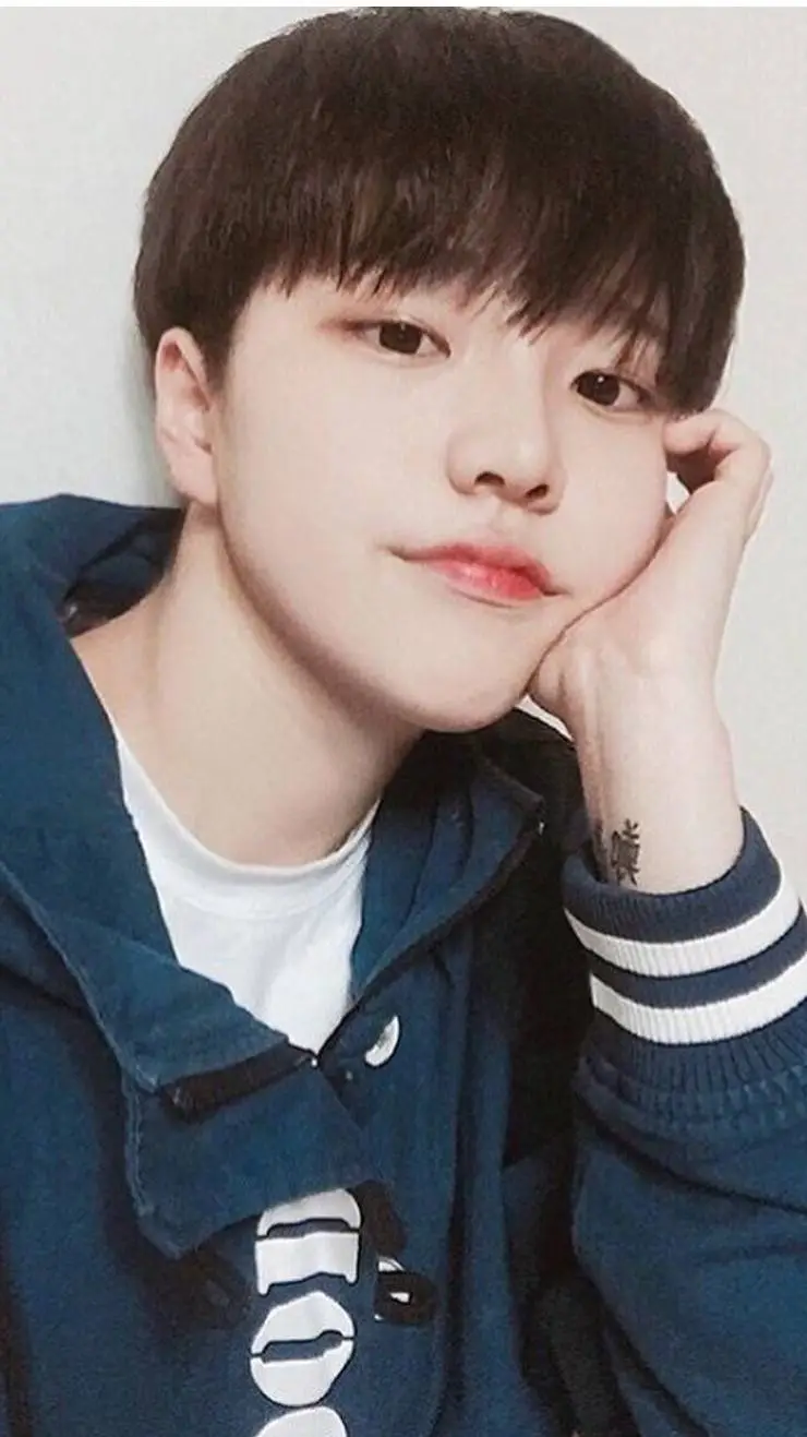 ai character: Lee background