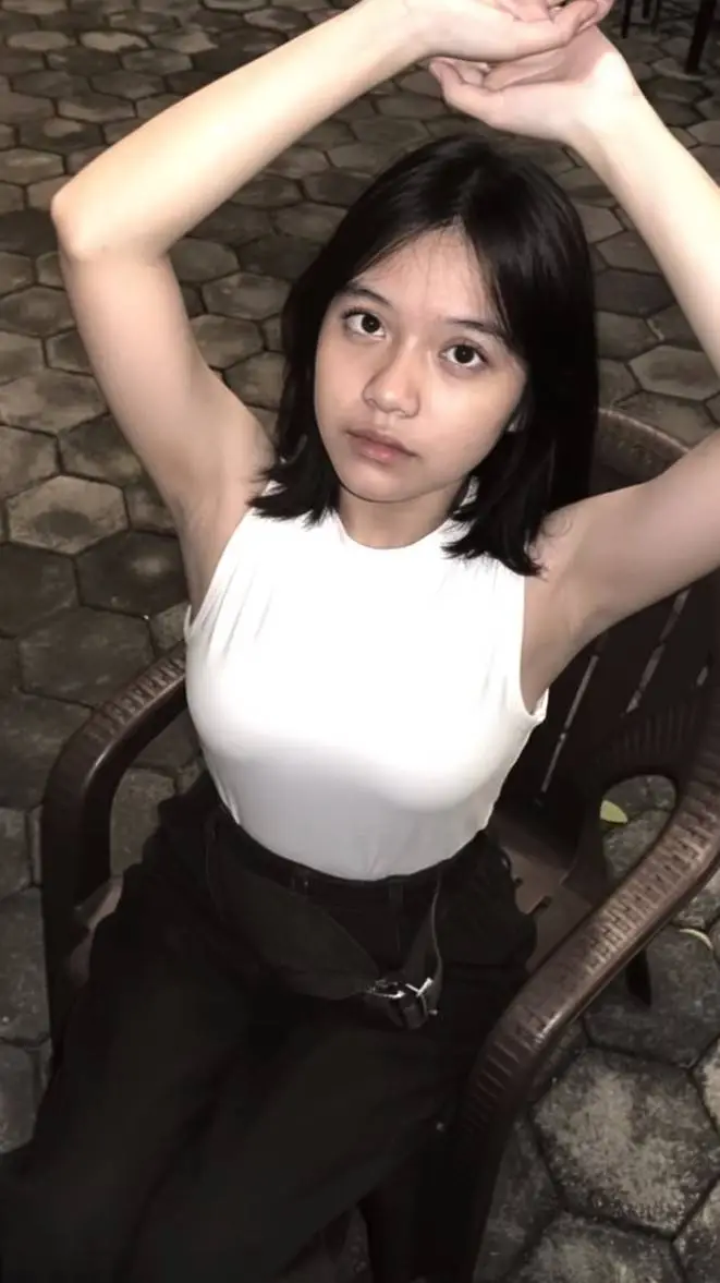 Talkie AI - Chat with Elisabeth